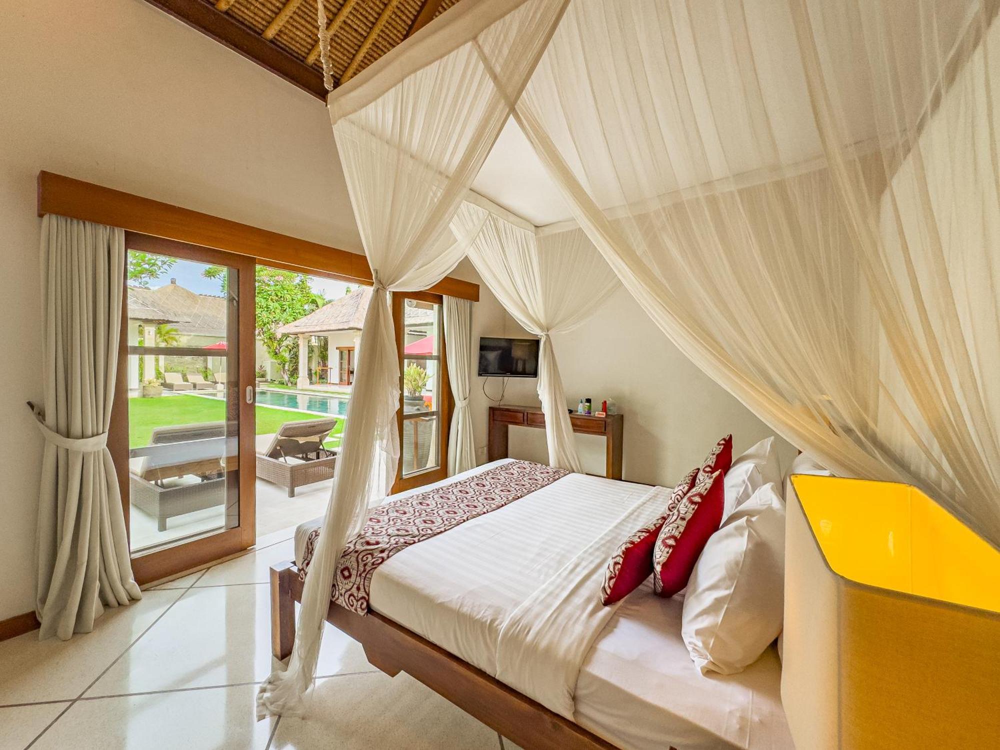 Villa Bugis Drupadi Seminyak Habitación foto