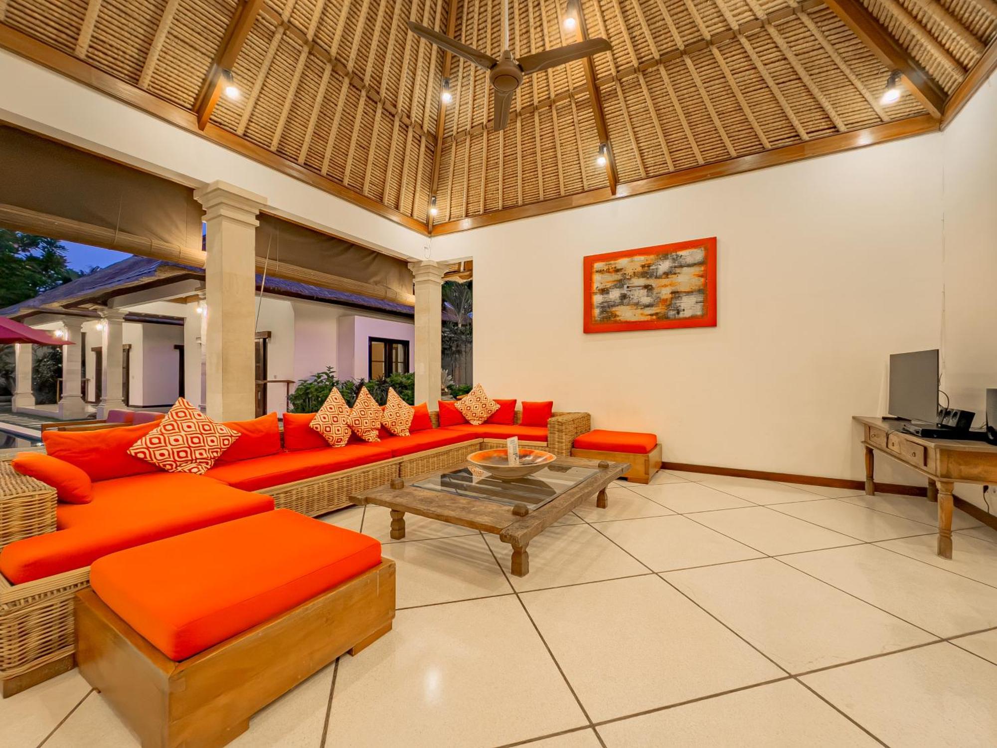 Villa Bugis Drupadi Seminyak Habitación foto