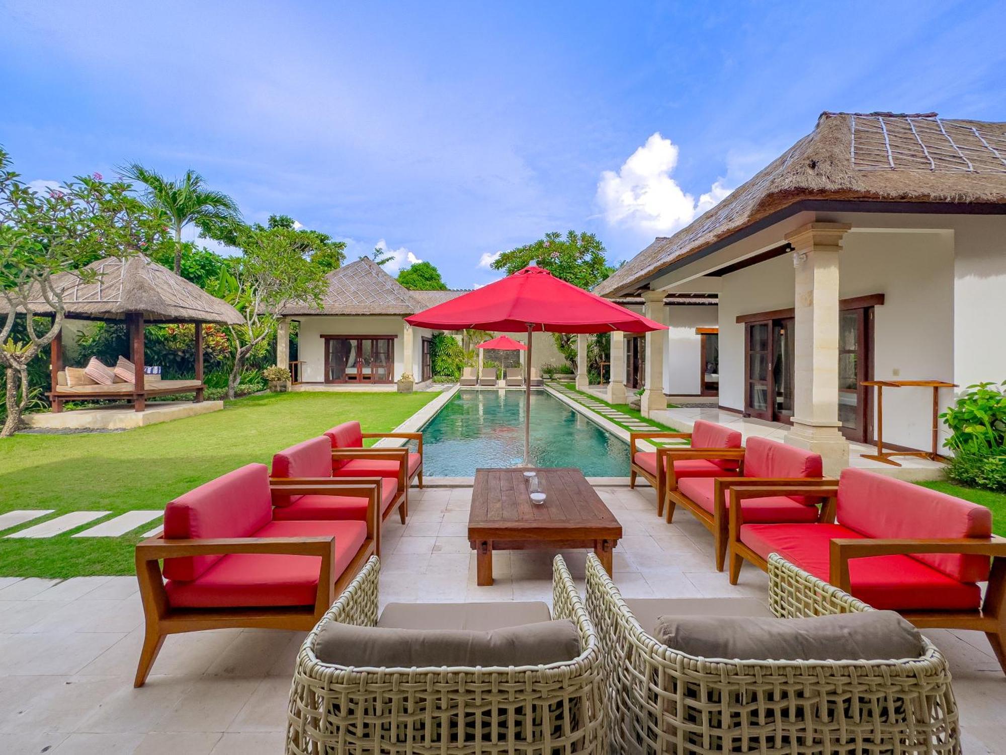 Villa Bugis Drupadi Seminyak Habitación foto