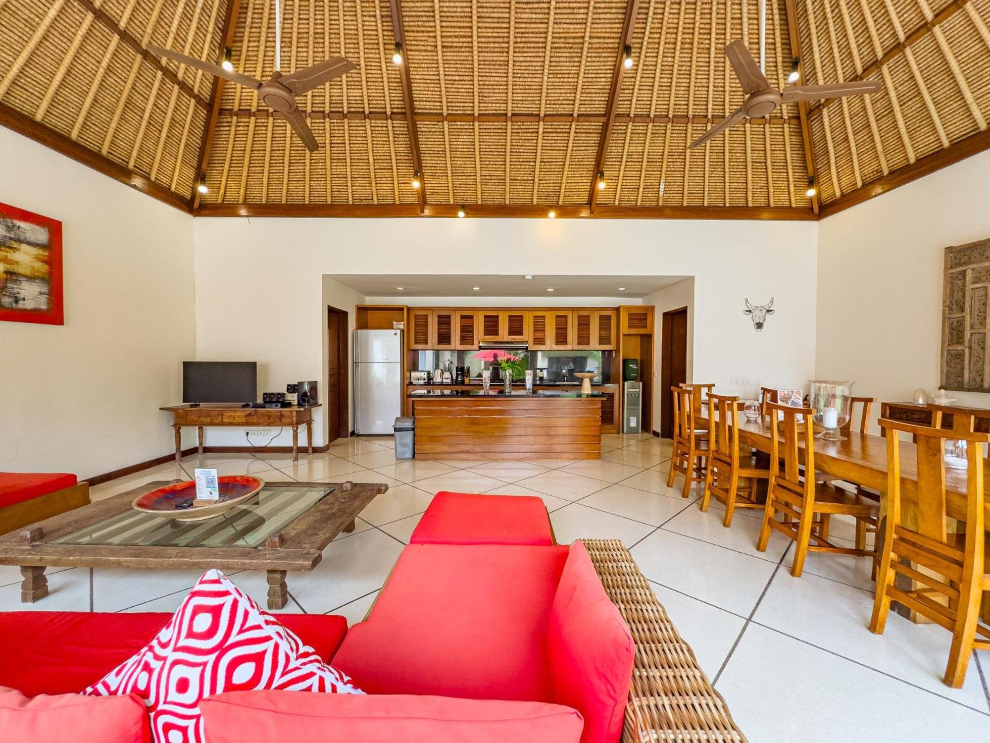 Villa Bugis Drupadi Seminyak Habitación foto