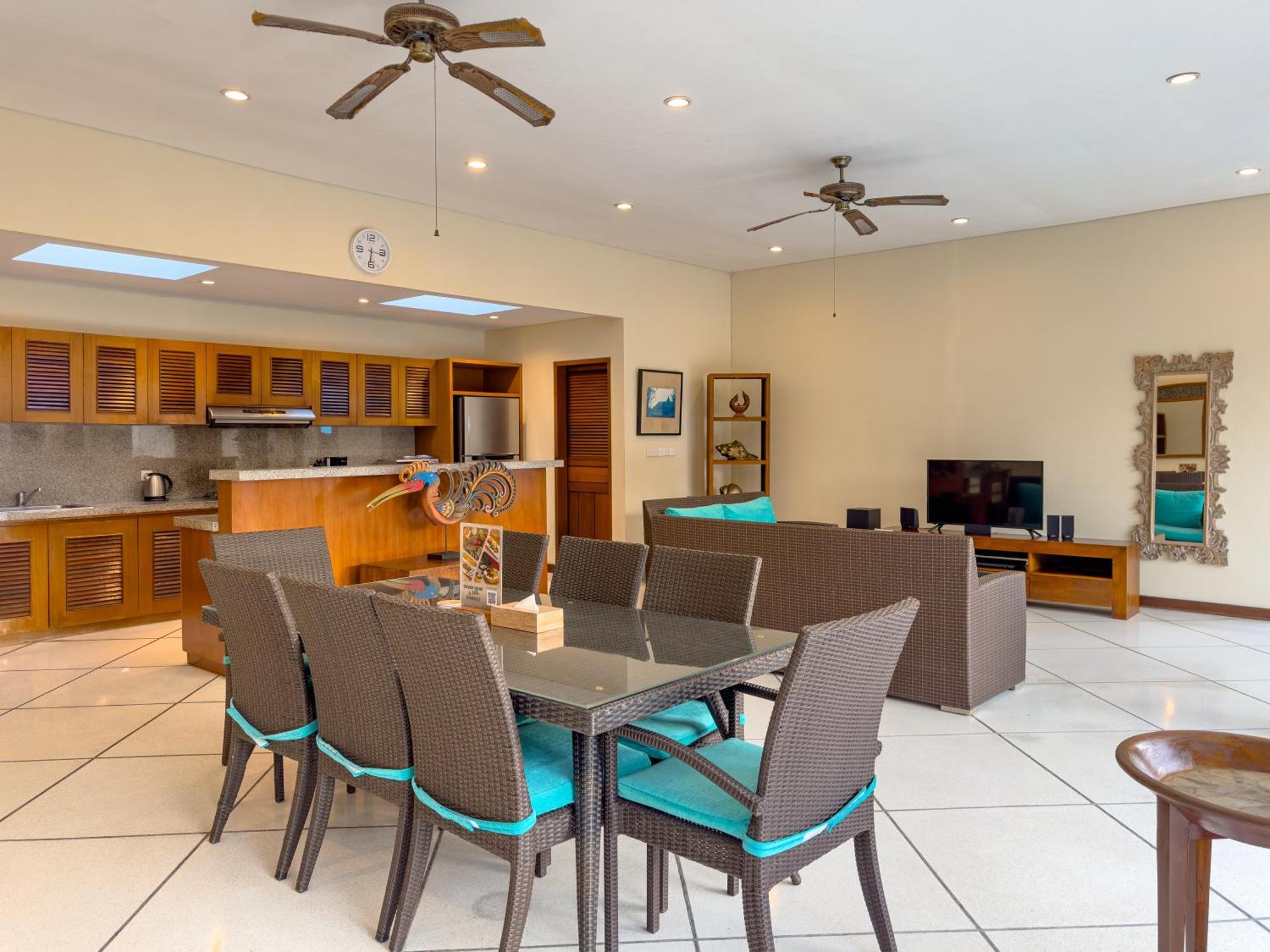 Villa Bugis Drupadi Seminyak Habitación foto