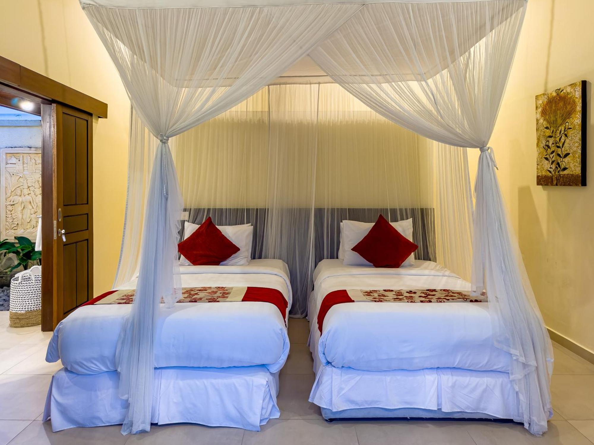 Villa Bugis Drupadi Seminyak Habitación foto