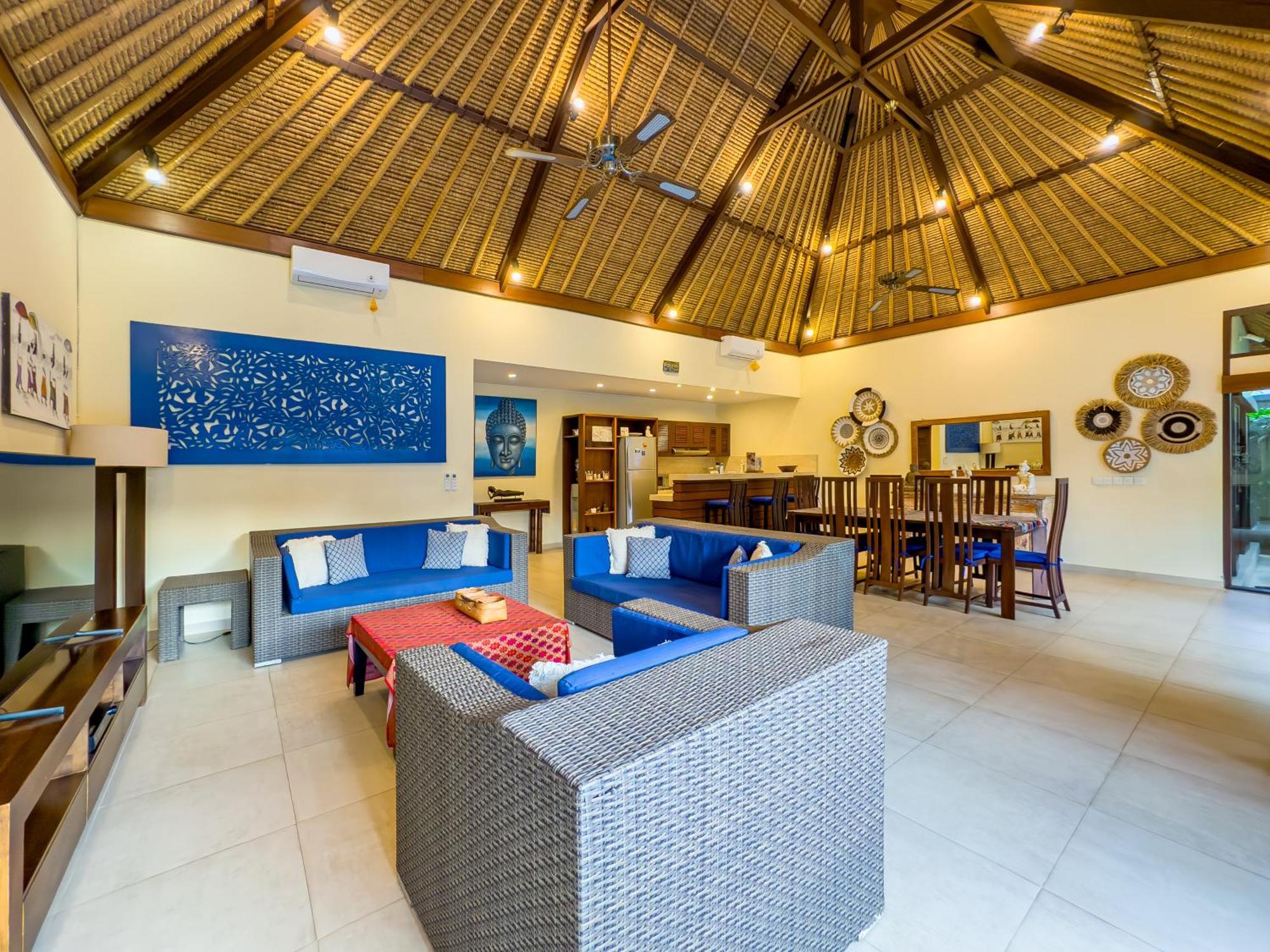 Villa Bugis Drupadi Seminyak Habitación foto