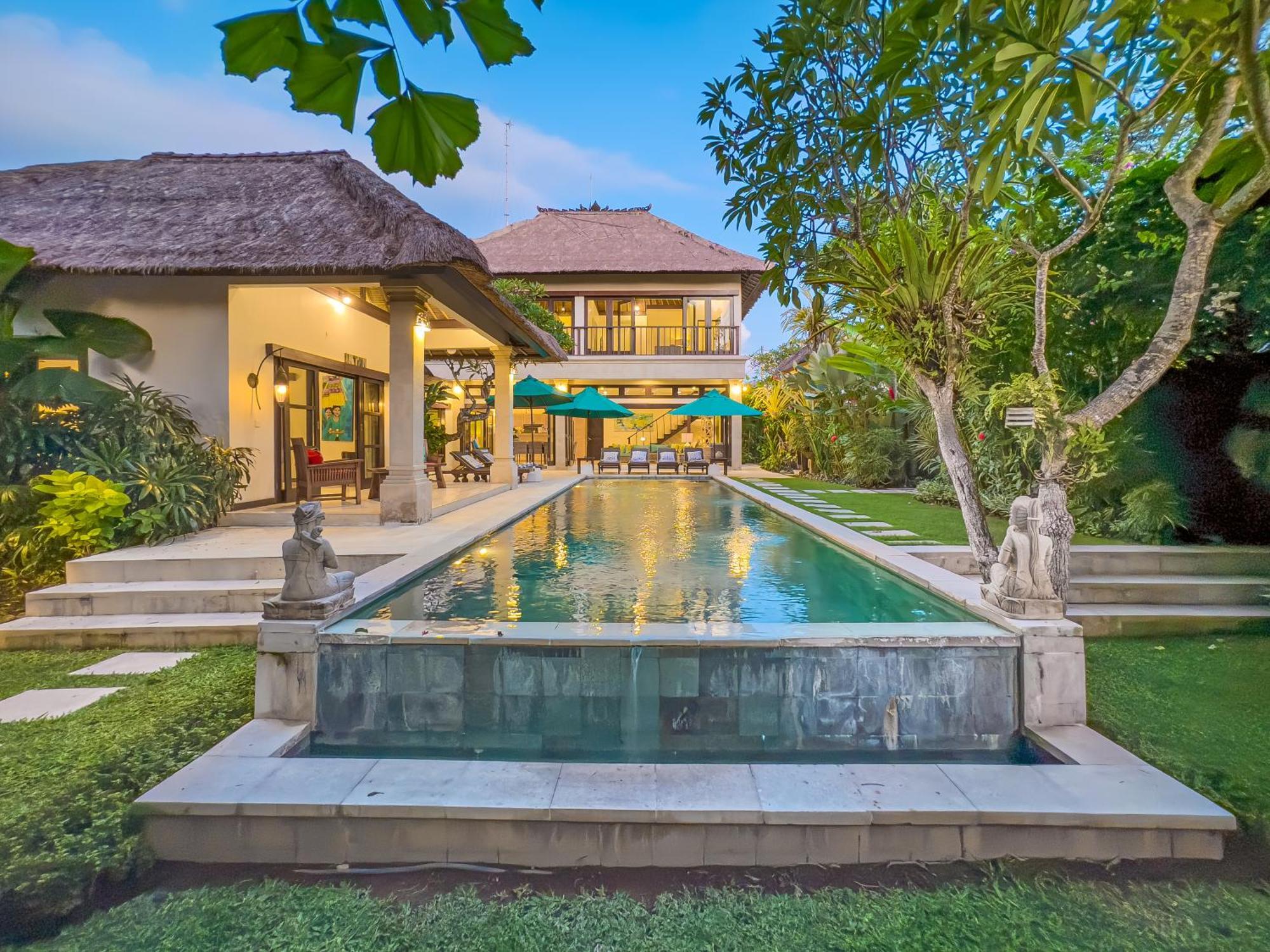 Villa Bugis Drupadi Seminyak Habitación foto